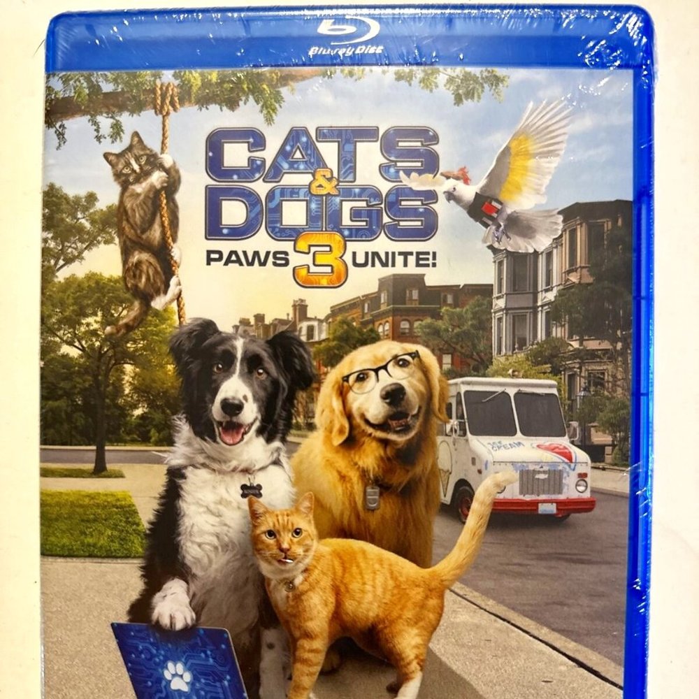 Cats & Dogs 3: Paws Unite! | Blu-ray. New. Sealed